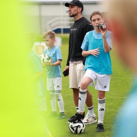 WhatsApp Image 2025-08-25 at 00.33.02 (1)